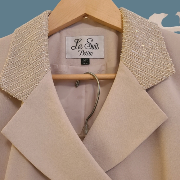 NWOT Le Suit Petite Peofessional Blazer & Skirt Set - Picture 3 of 9